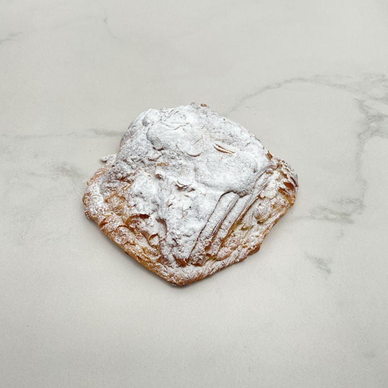 Pain au chocolat aux amandes