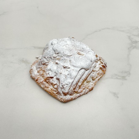 Pain au chocolat aux amandes